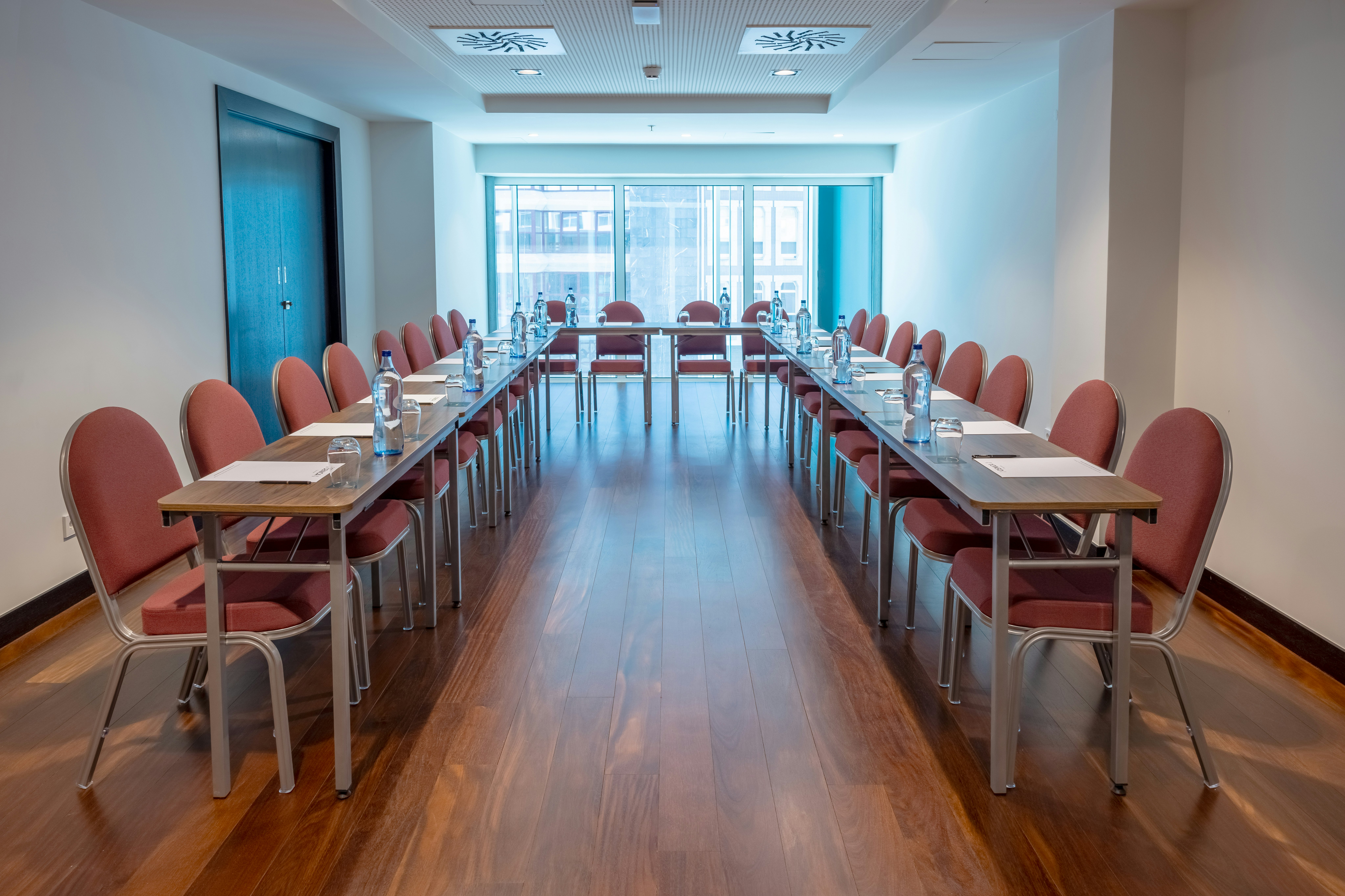 Cenica Porto Hotel, Curio Collection by Hilton 50/57