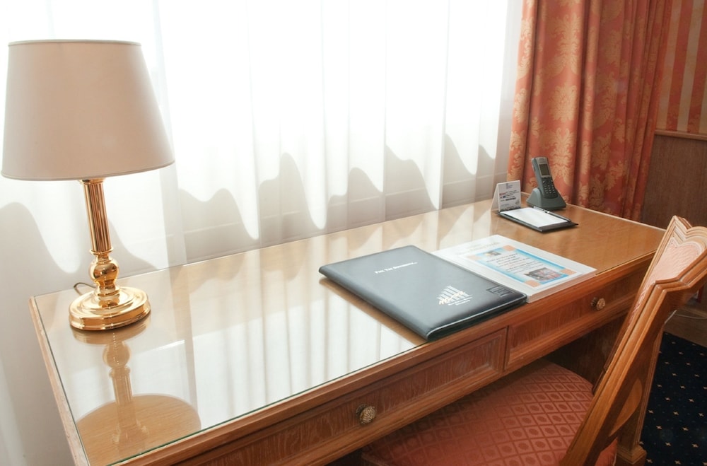 Hotel Continental 34/45