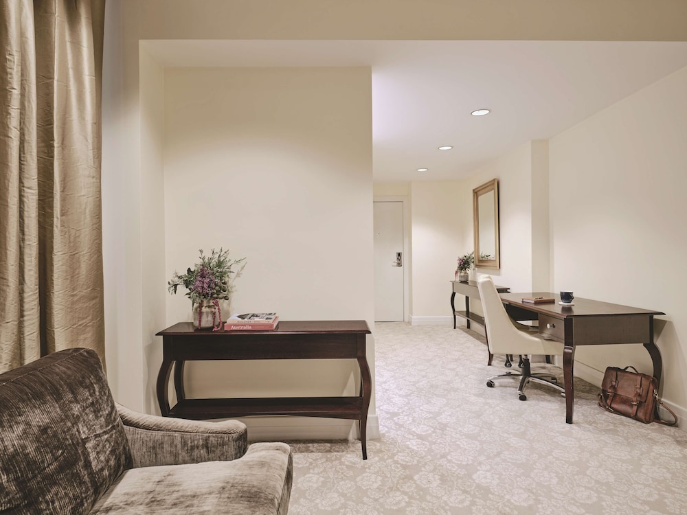 Rendezvous Hotel Melbourne 34/64