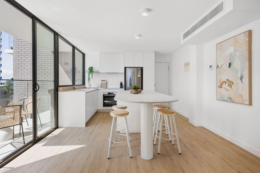 The Shores Surfers Paradise Apartments 33/50