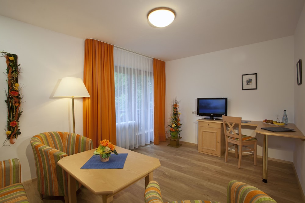 PARKHOTEL SONNENHOF 28/33