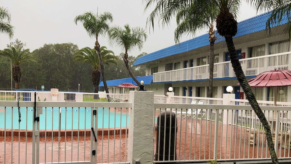 Motel6 Daytona Beach, FL - Speedway 8/57