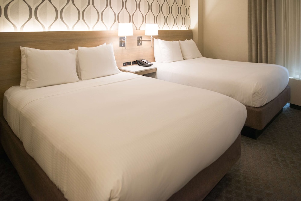 Radisson Hotel Duluth-Harborview 4/34