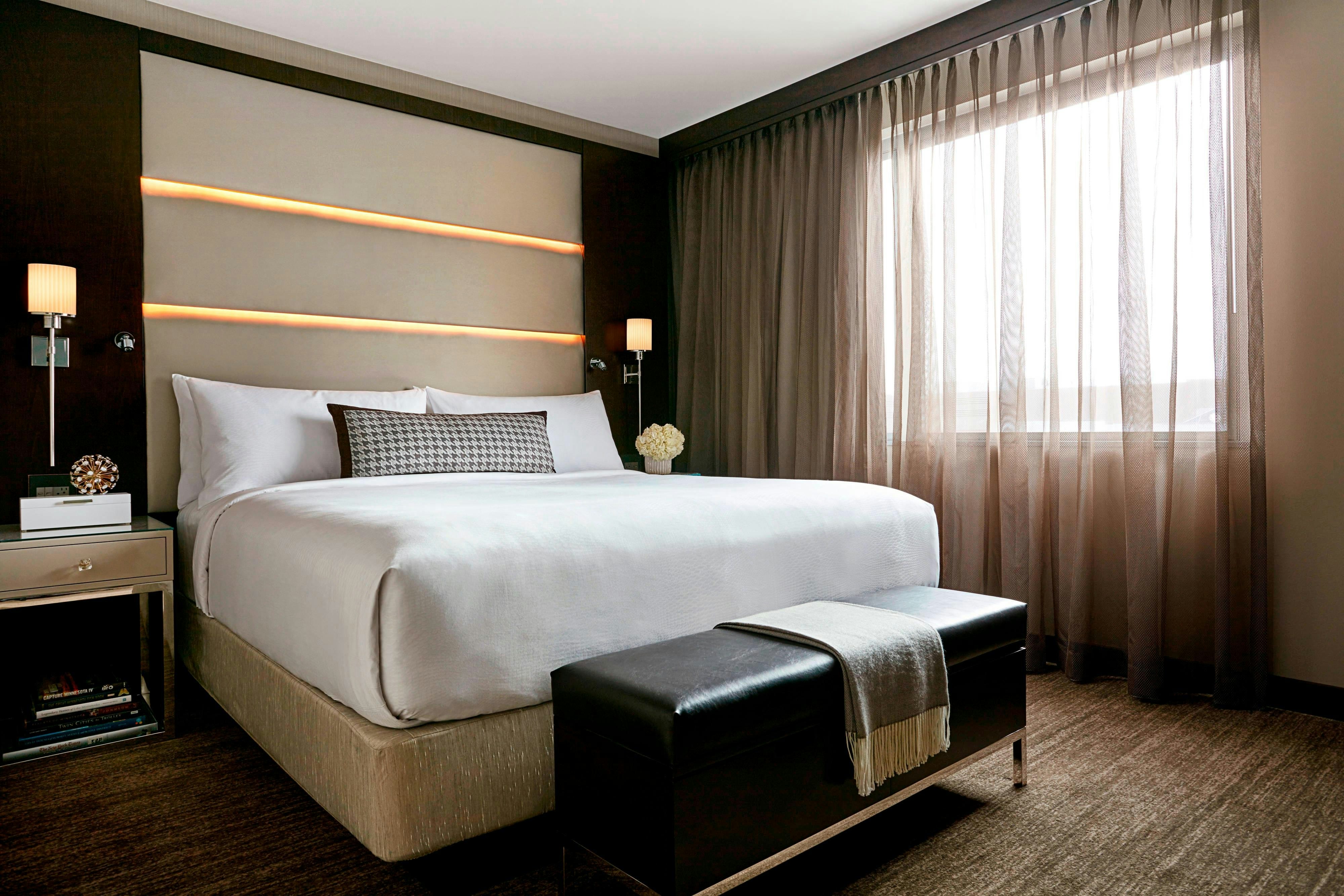 Room, King Bed