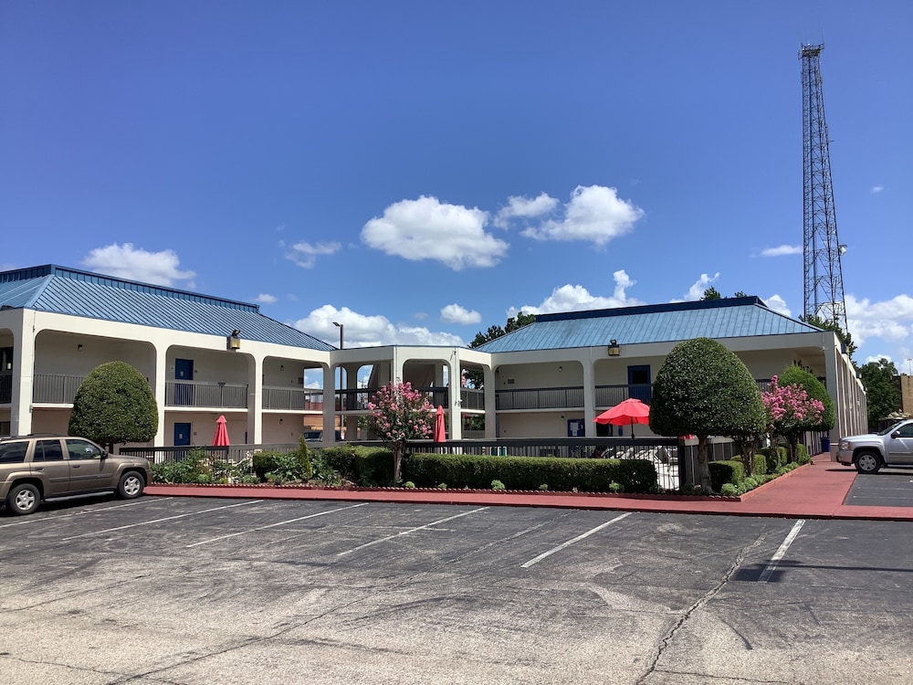Motel6 Memphis, TN - East 46/53