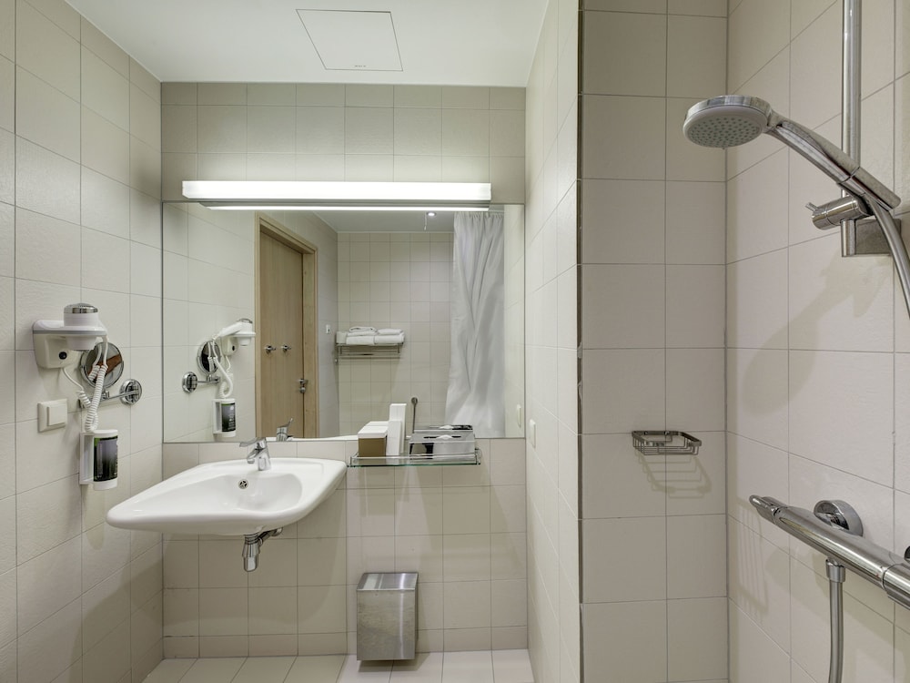 Estonia Resort Hotel Spa 68/70