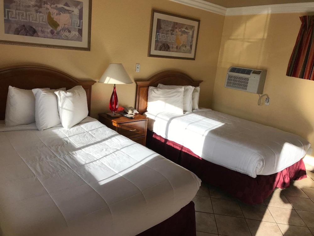 Bayshore Inn 16/44