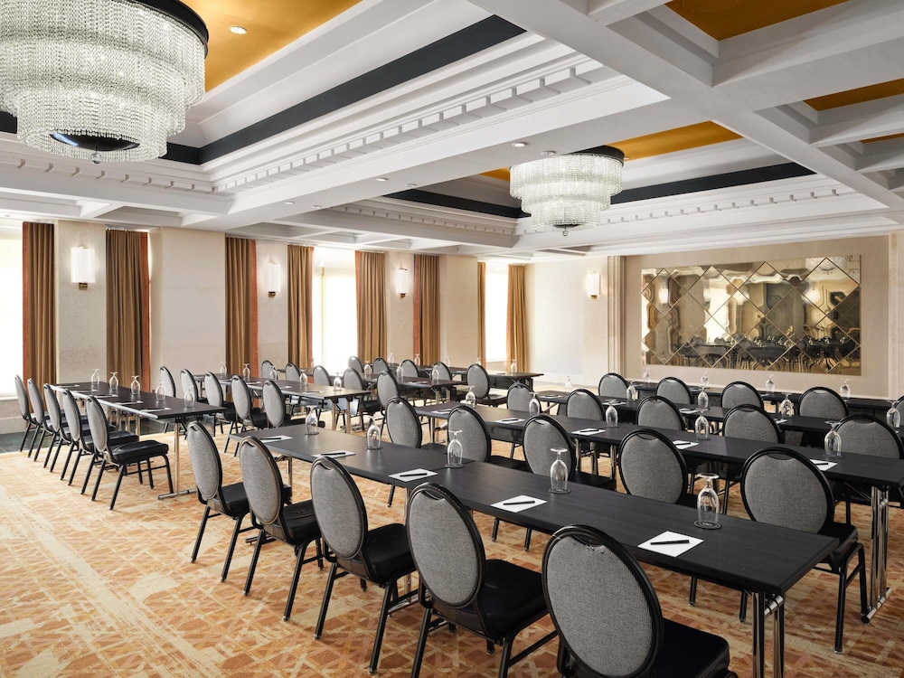 Sofitel Washington DC Lafayette Square 79/83