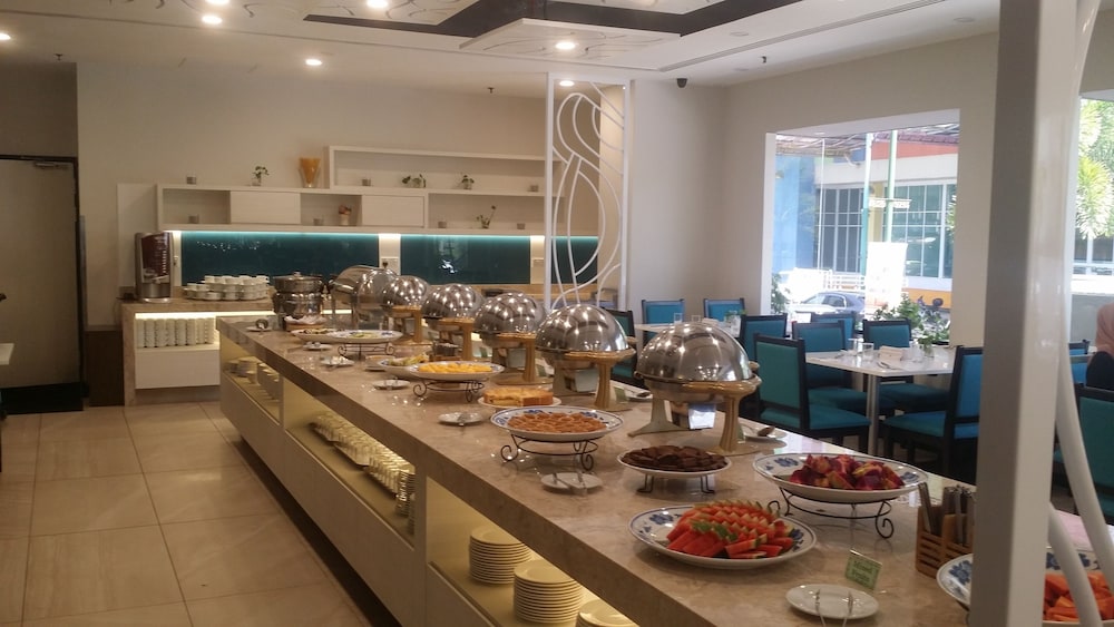 Harbour View Hotel 41/56