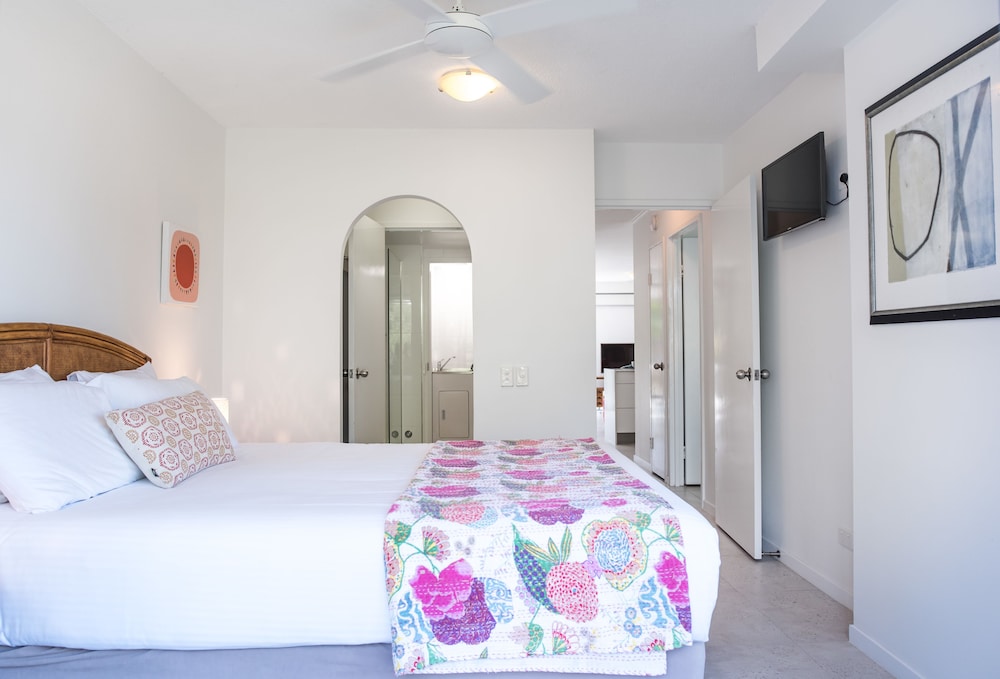 Noosa Pacific Riverfront Resort 11/50