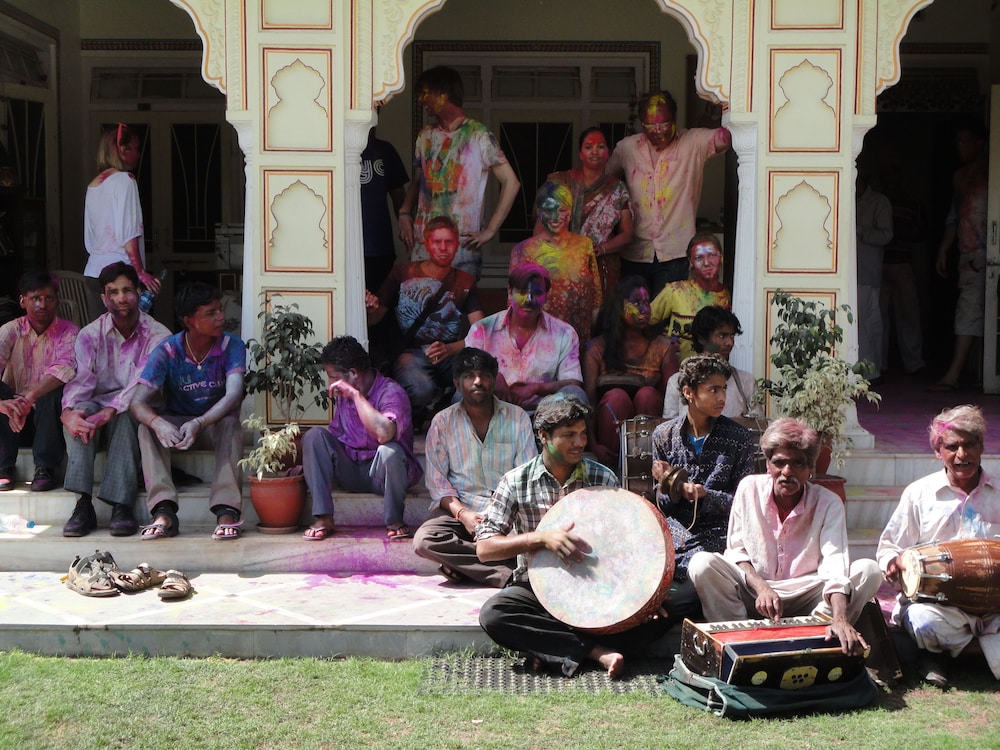 Krishna Palace 41/50