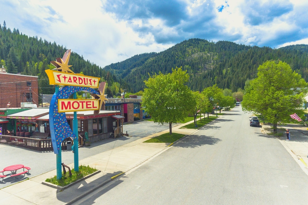 Stardust Motel Wallace 3/65