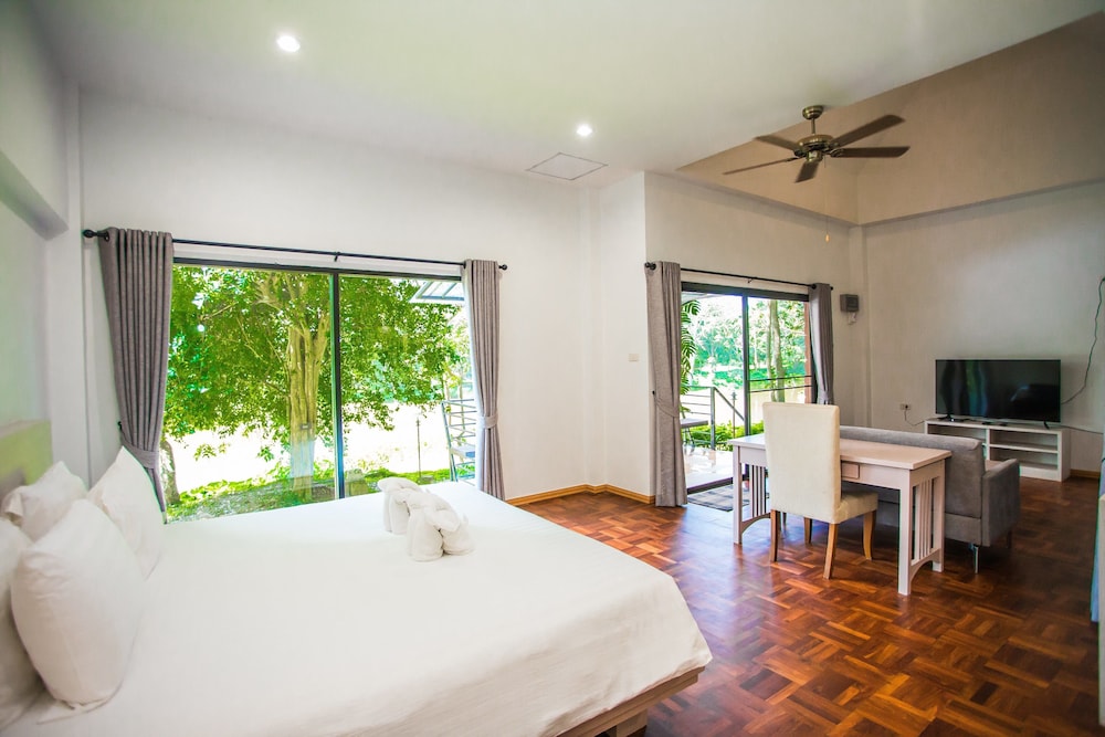 Sappraiwan Elephant Resort & Sanctuary 11/50