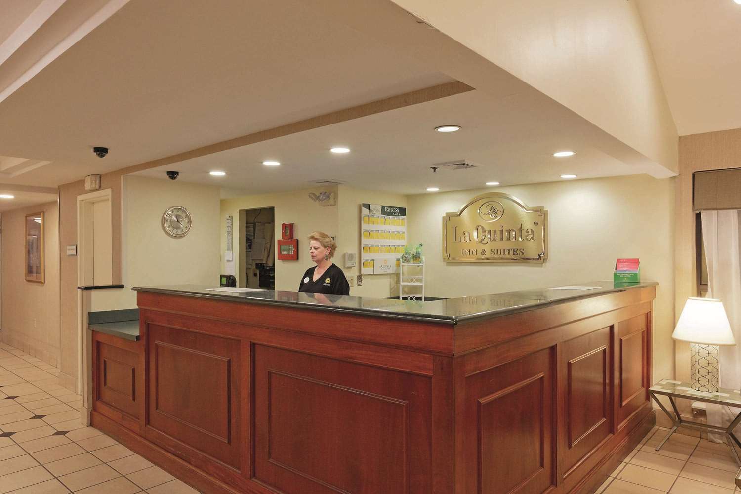 La Quinta Inn and Suites by Wyndham Warwick Providence Airport 3/29