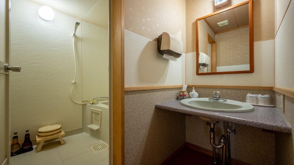 JAPANESE, MODERN, SUPERIOR, TWIN BEDS, MOUNTAIN SIDE, TATAMI
