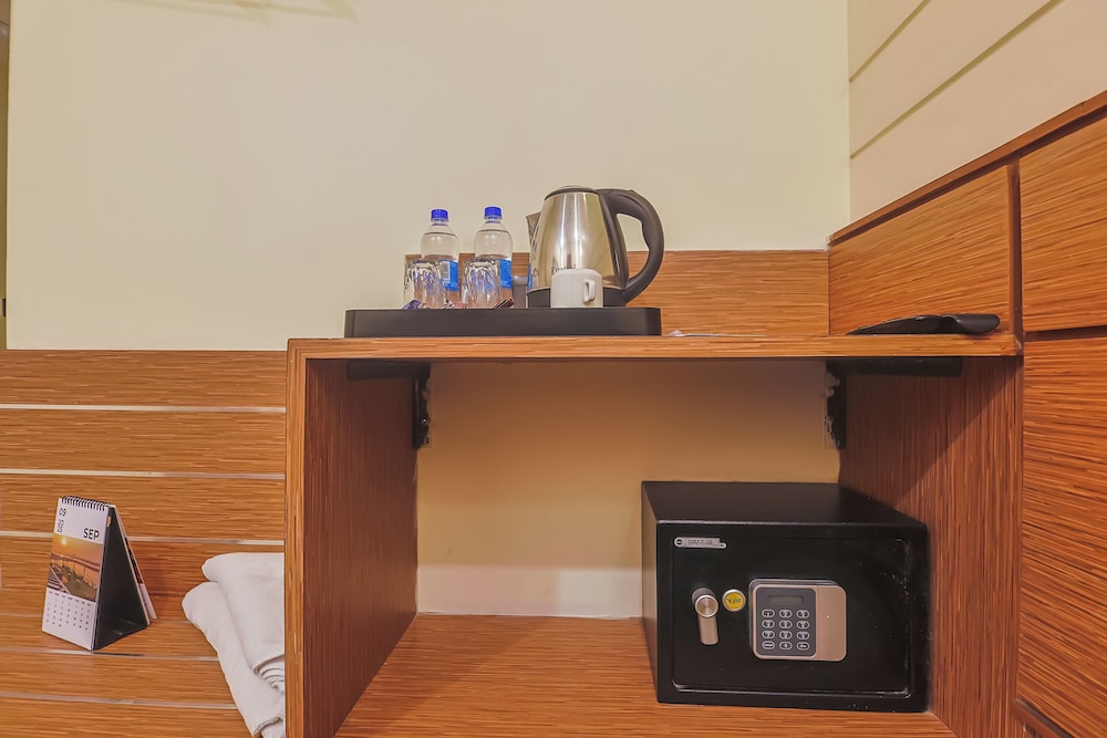 Max Hotel Prayagraj 39/48