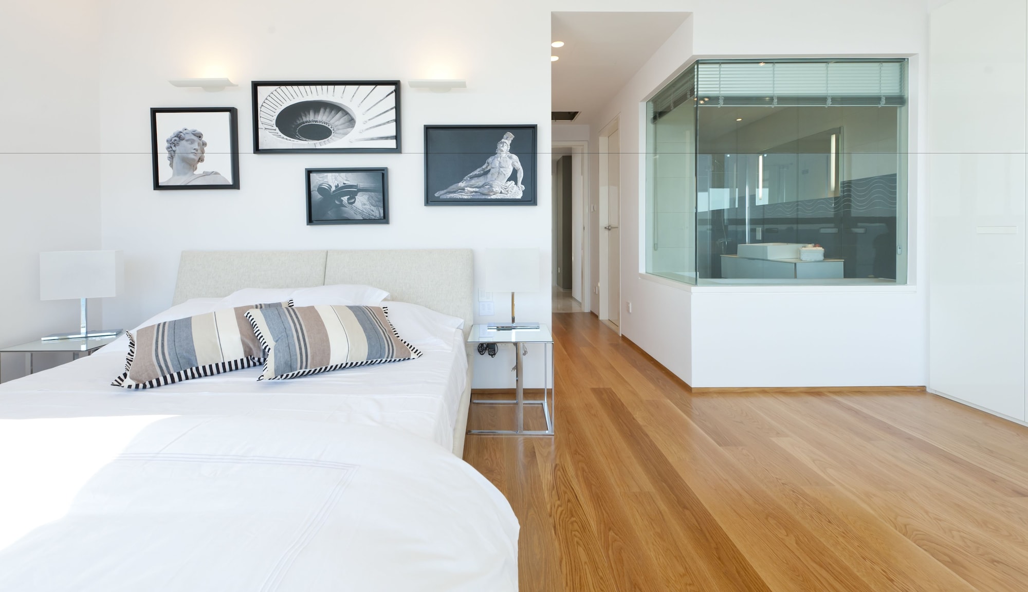2 BEDROOMS, EXECUTIVE, SUITE, SEA VIEW