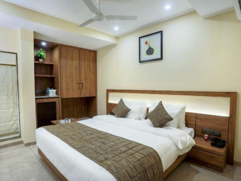 Hotel Kavery 13/42