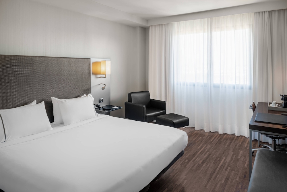 AC Hotel Algeciras by Marriott 8/48