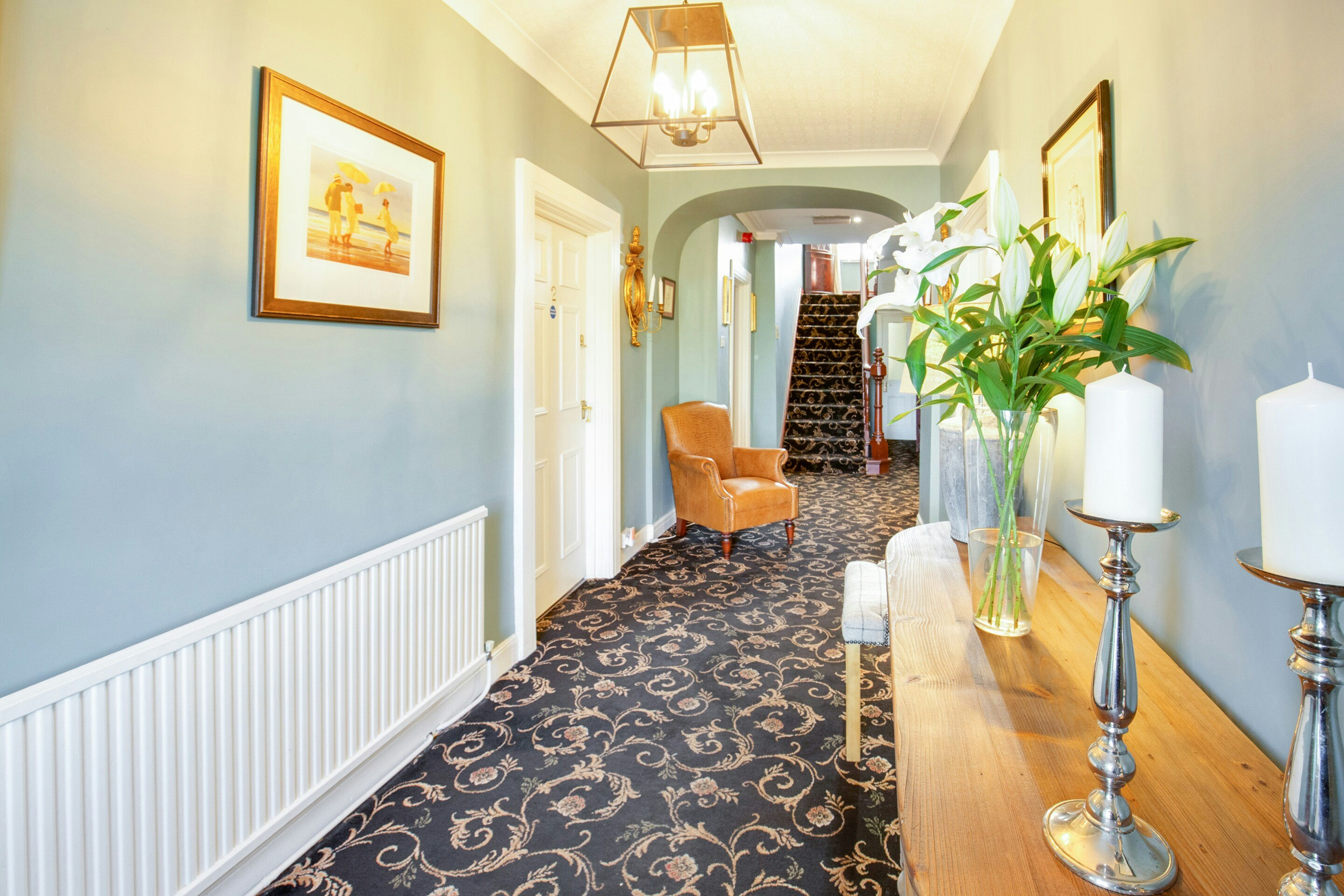 OYO Lamphey Hall Hotel 3/8