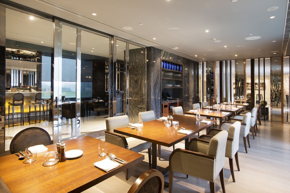 HYATT REGENCY GURGAON 56/70