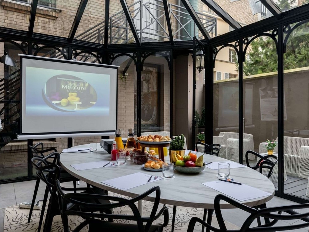 MERCURE PARIS ALESIA 56/66