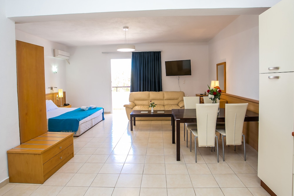 Mon Repos Hotel 36/50