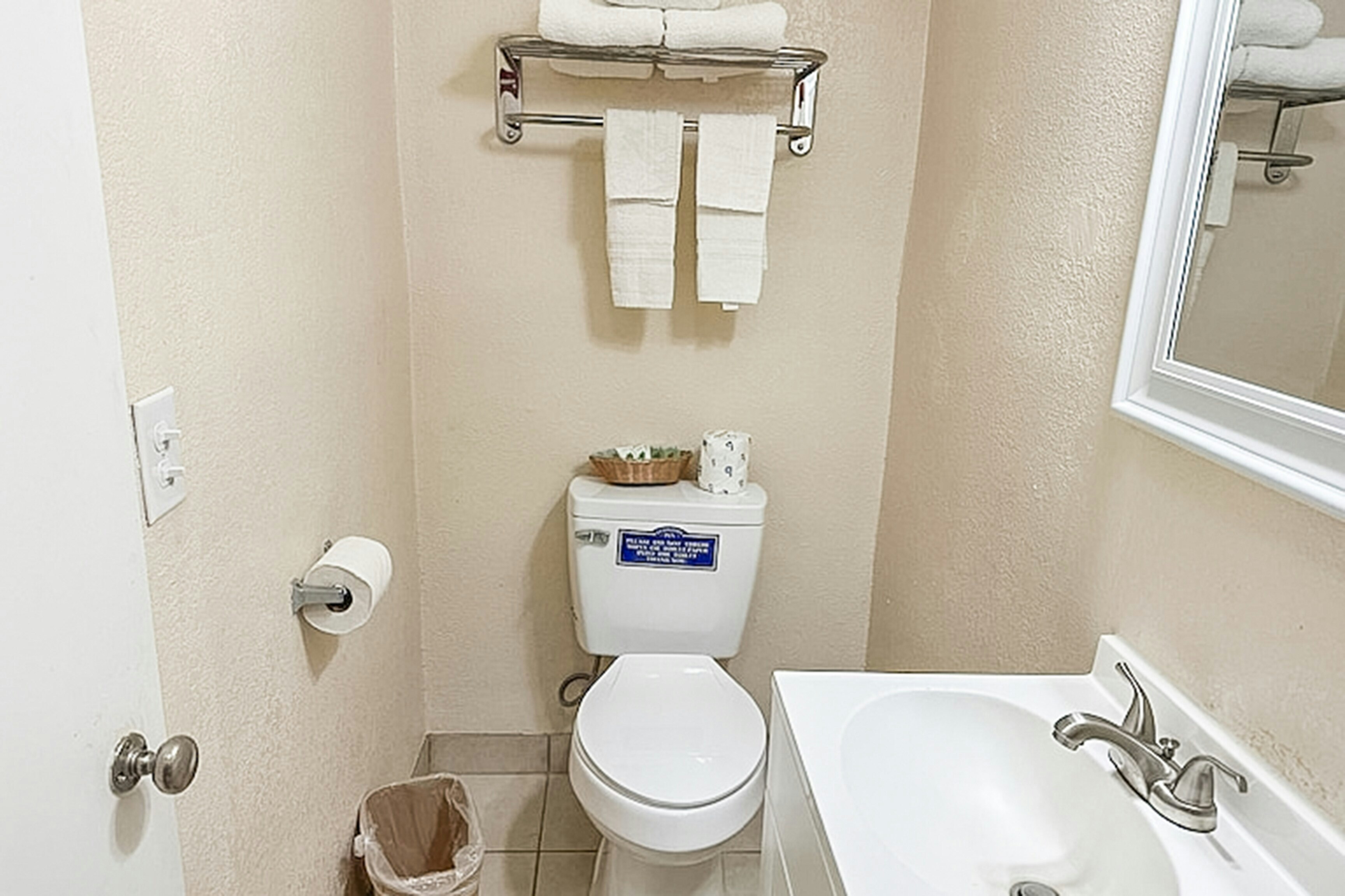 Economy Inn By OYO, Lamesa TX 23/25