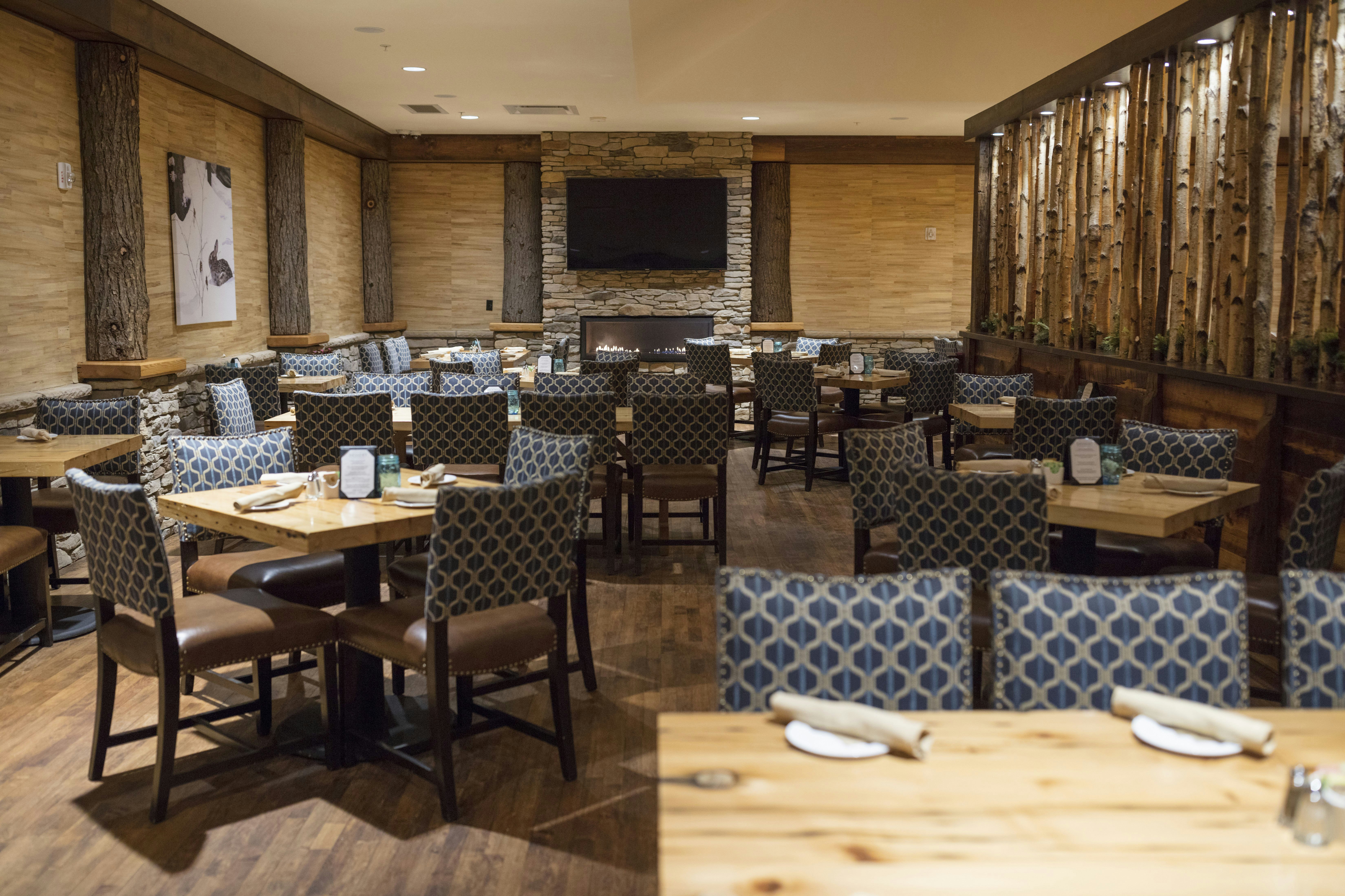 Tailwater Lodge Altmar, Tapestry Collection by Hilton 38/50