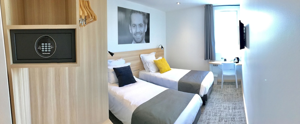 Brit Hotel Confort Martigues 24/51