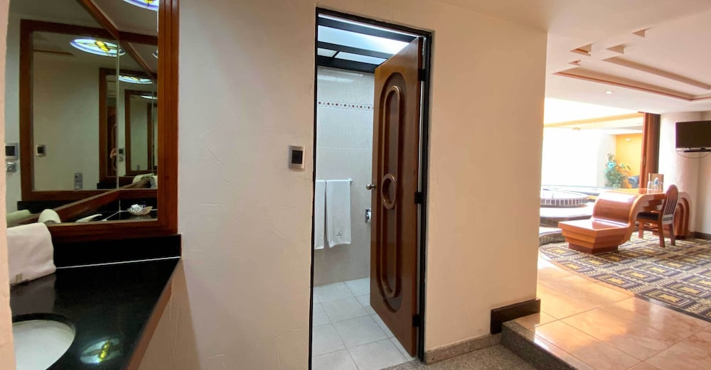 Hotel Escala Siglo XXI 45/50
