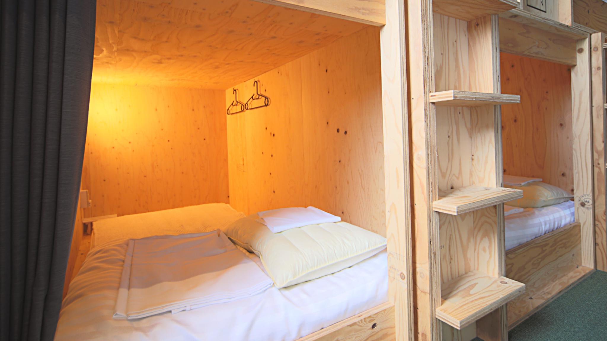 Female Dorm, Female Only, Cabin, Large