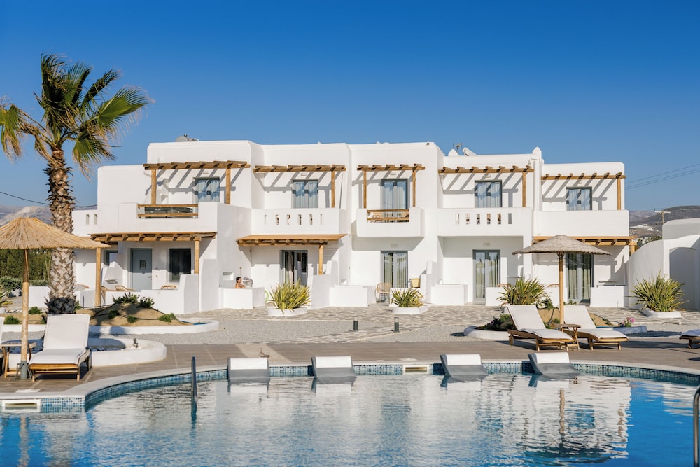 Naxos Finest Hotel Villas 2/50