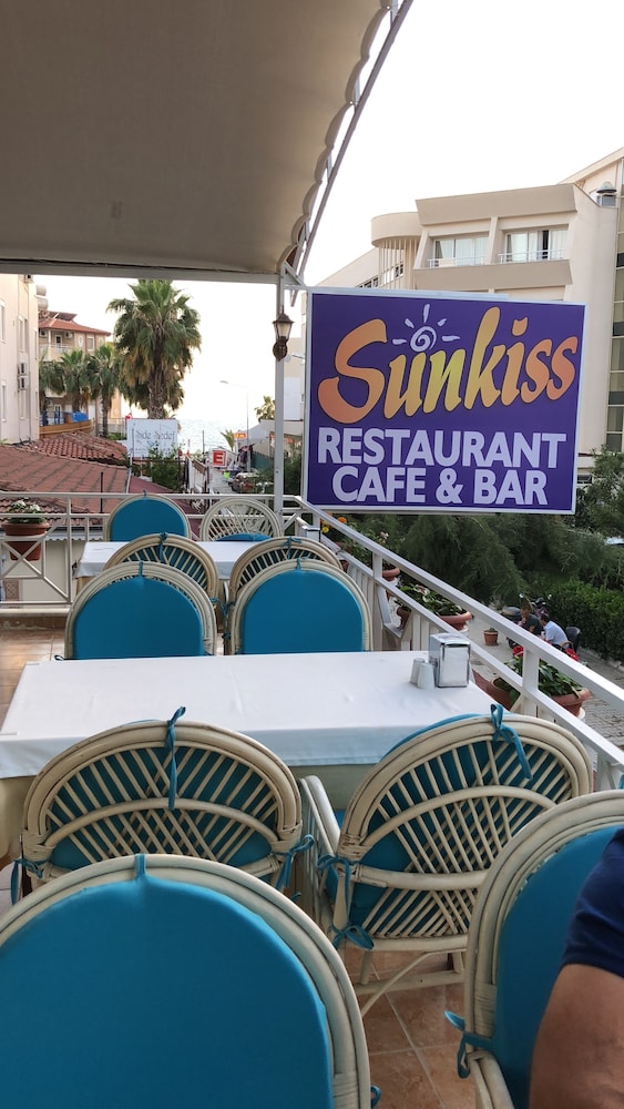 SUN KISS OTEL 14/46