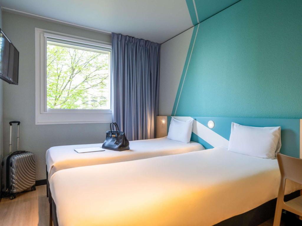 Compact, Twin Beds