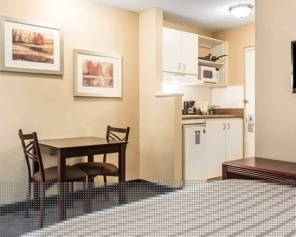 Suburban Studios Kennesaw Marietta North 33/39