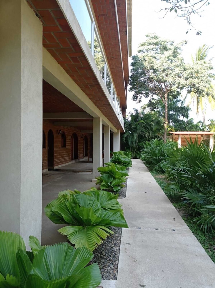 Hotel Casa del Lirio 39/46
