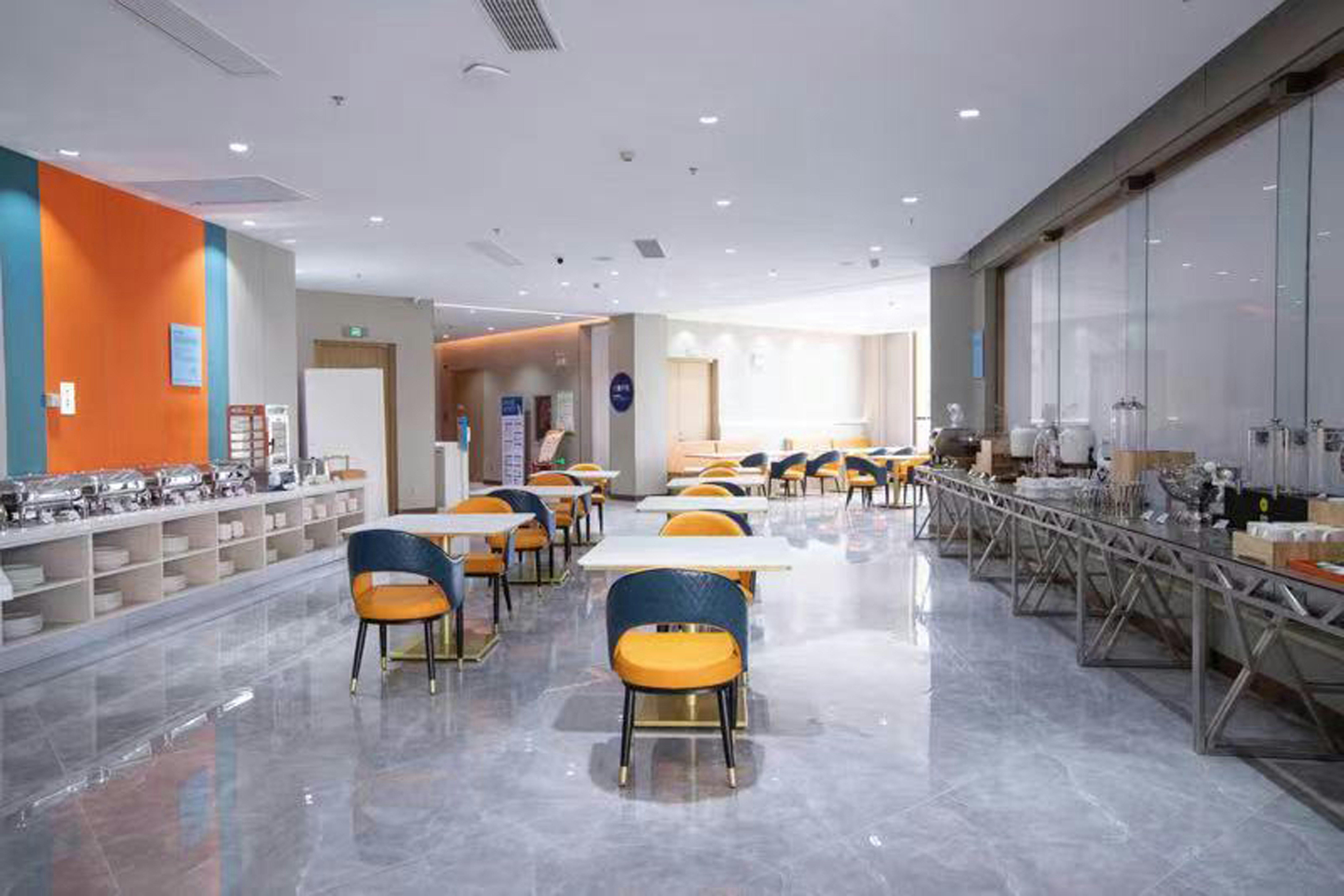 Holiday Inn Express Hengshui Railway Station an IHG Hotel 17/27