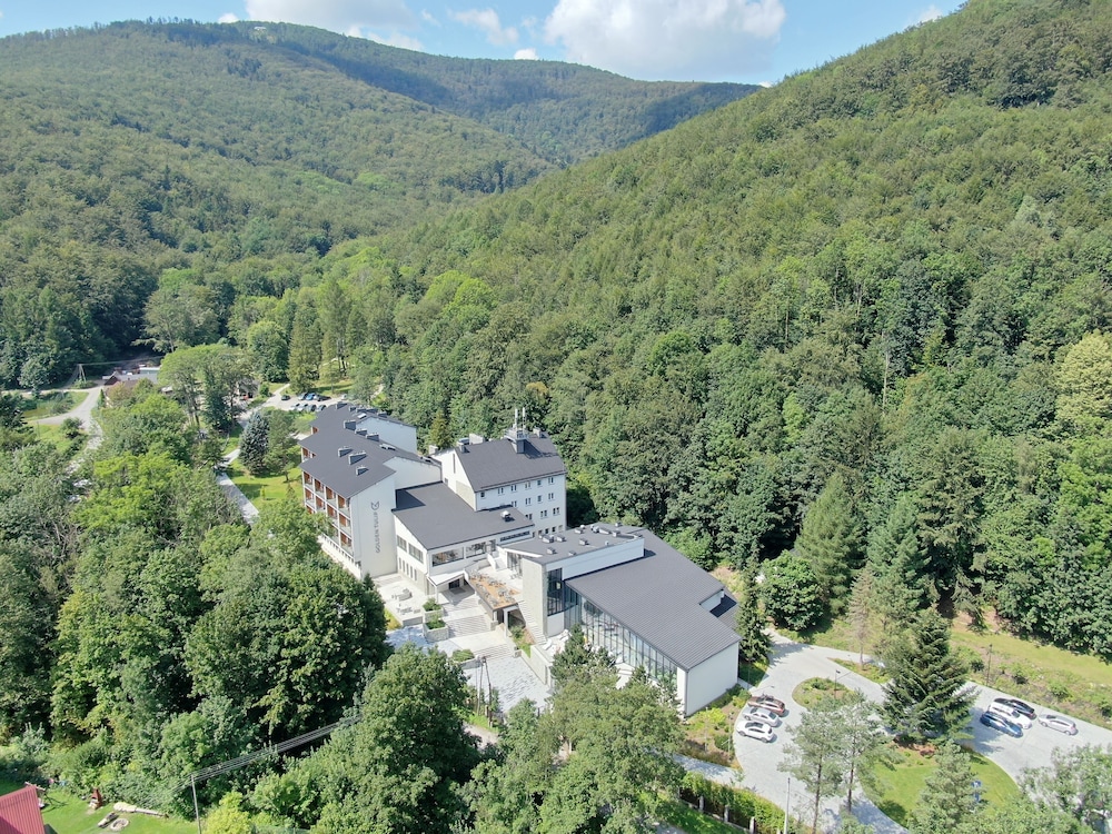 Golden Tulip Magnus Bielsko Biala Bystra 47/50