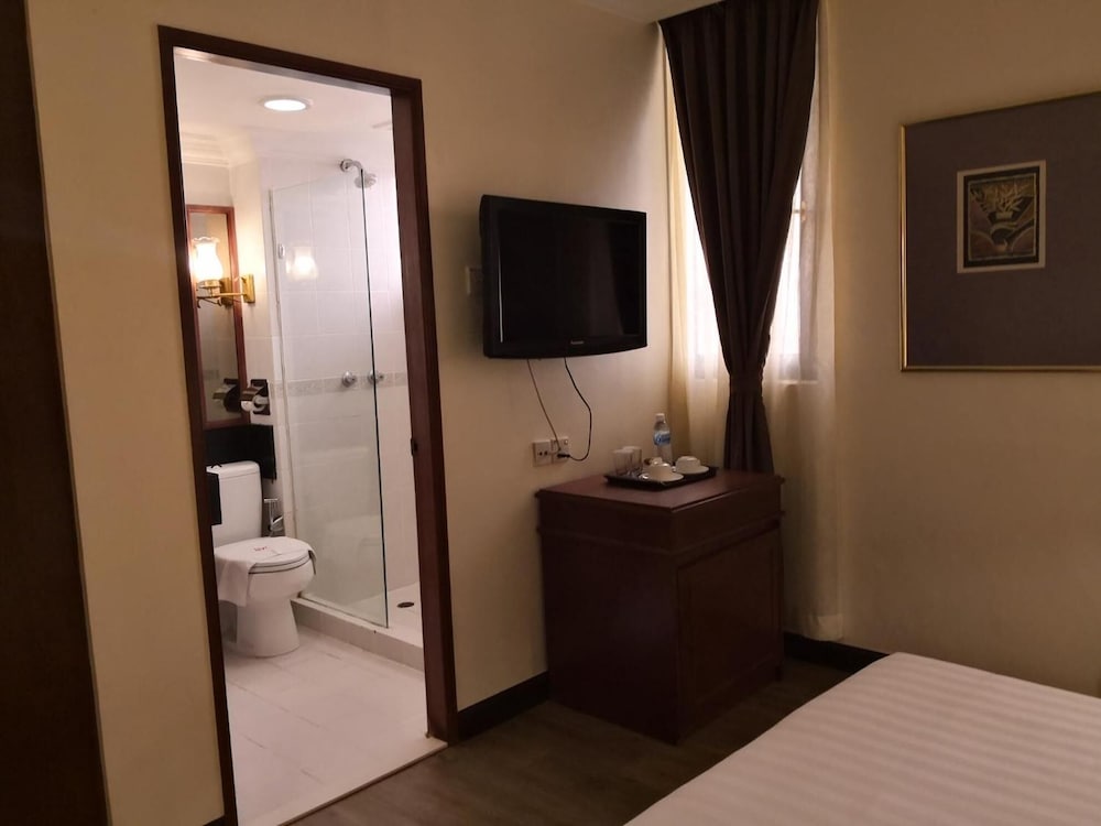 The Executive Hotel 25/25
