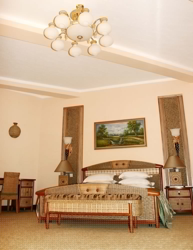 Imperial Royale Hotel 44/66