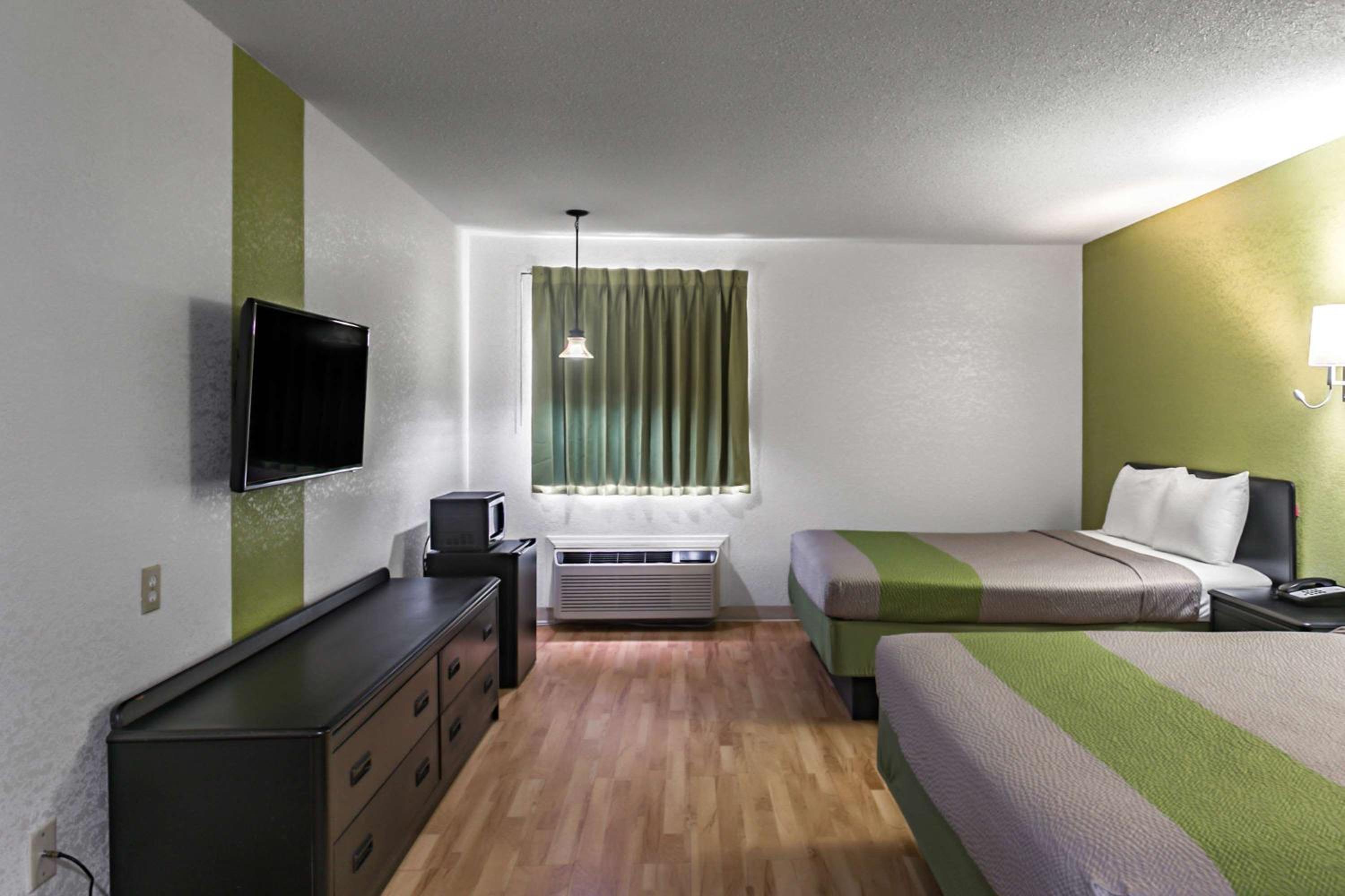 غرفة رباعية لذوي الإعاقة، Motel6 Augusta, KS 5/9