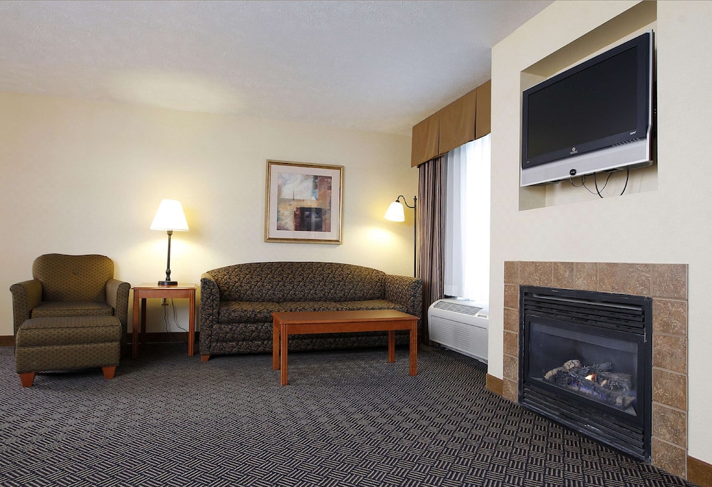 Hampton Inn Waterloo Cedar Valley 38/55