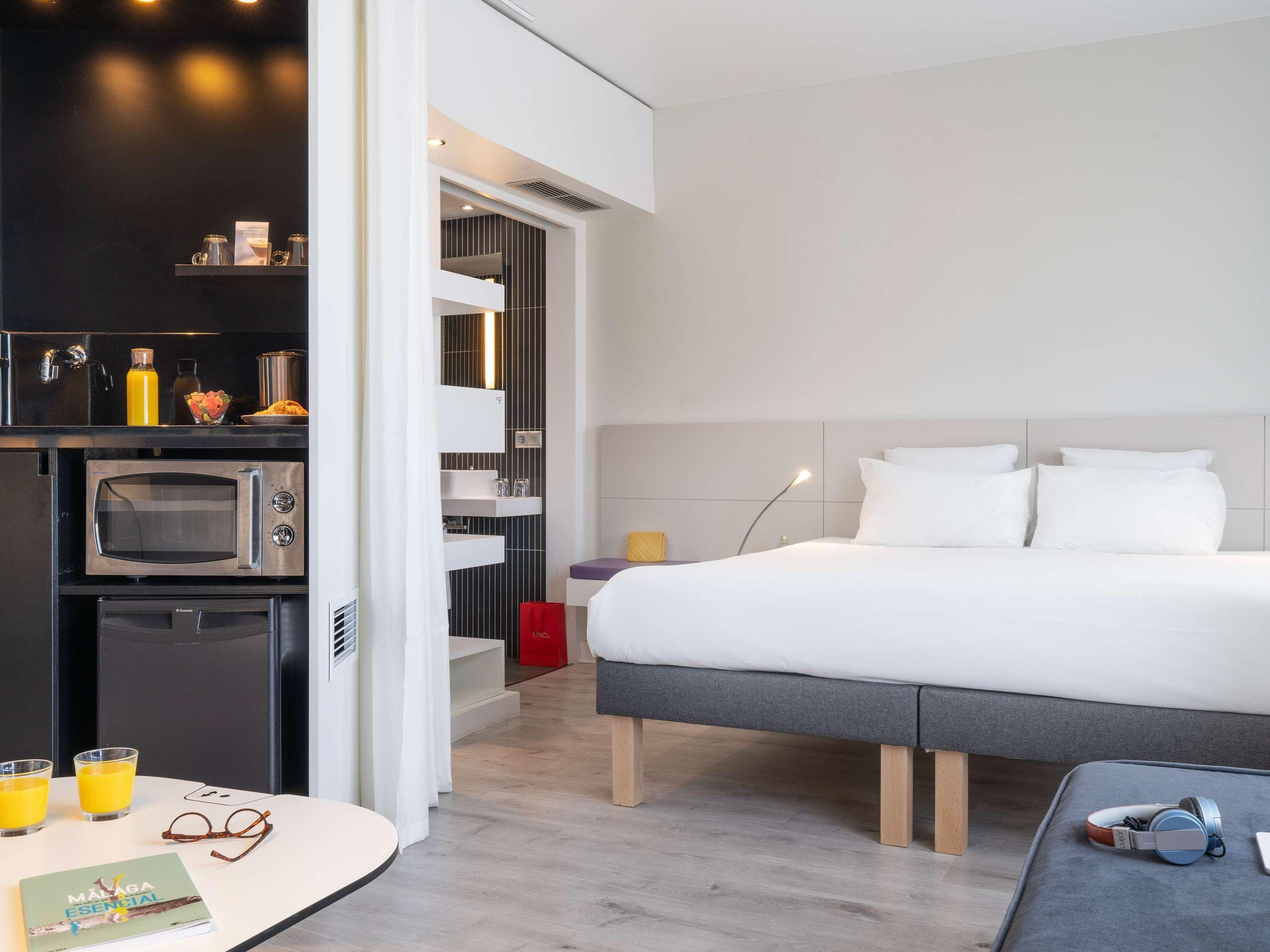 SUPERIOR, SUITE, DOUBLE BED, SOFA