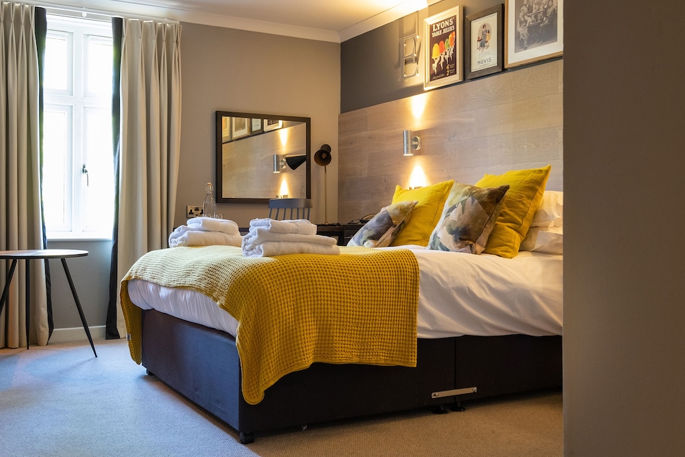 SUPERIOR, KING BED