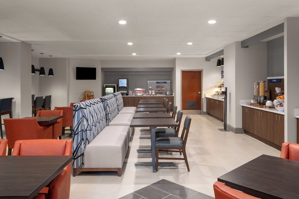 Holiday Inn Express Greenville 41/64