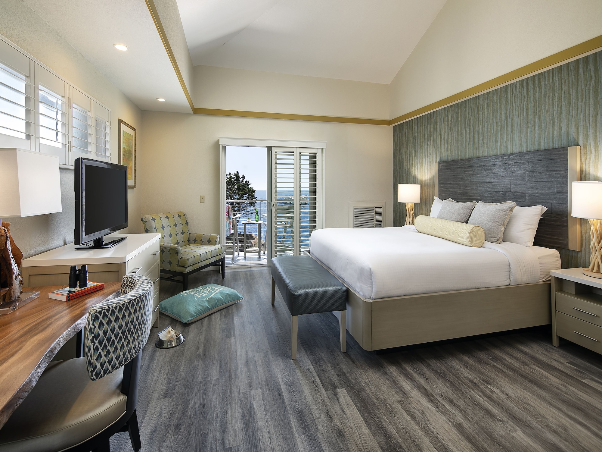 Room, King Bed, Ocean Front، Inn at the Cove 6/7