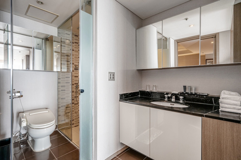 Haeundae Seacloud Hotel Residence 62/62