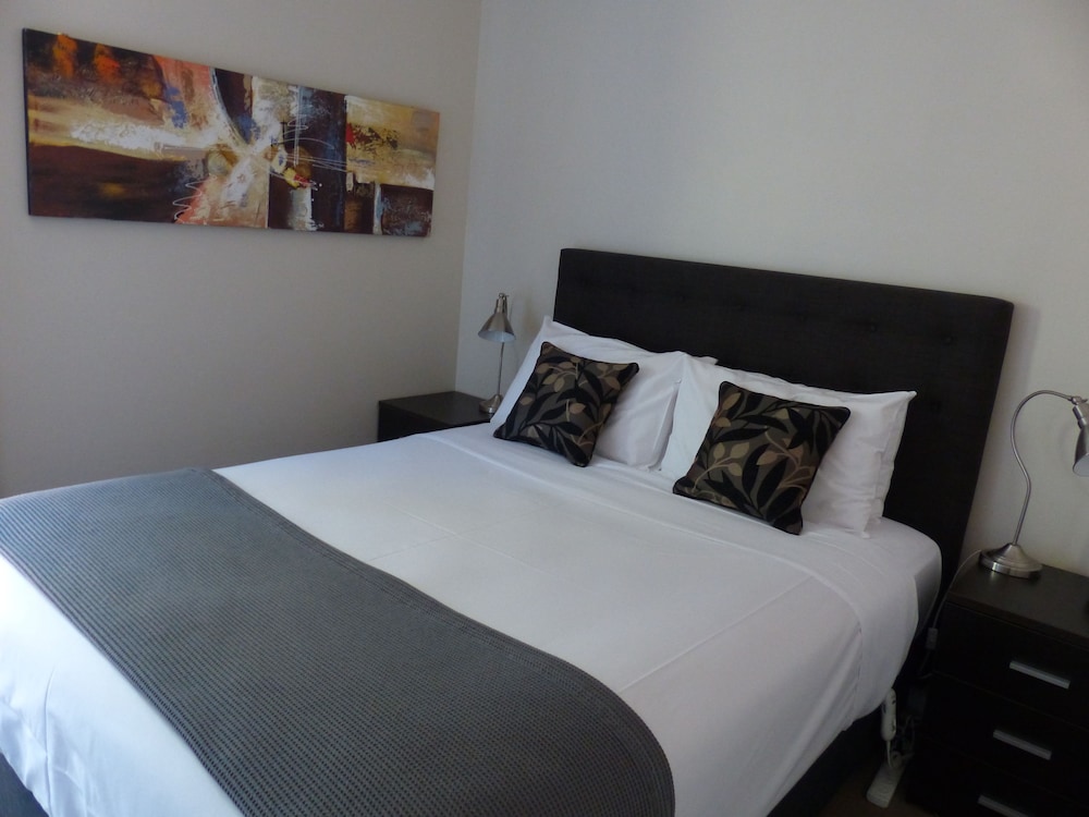 YARRA GABLES MOTEL 19/35