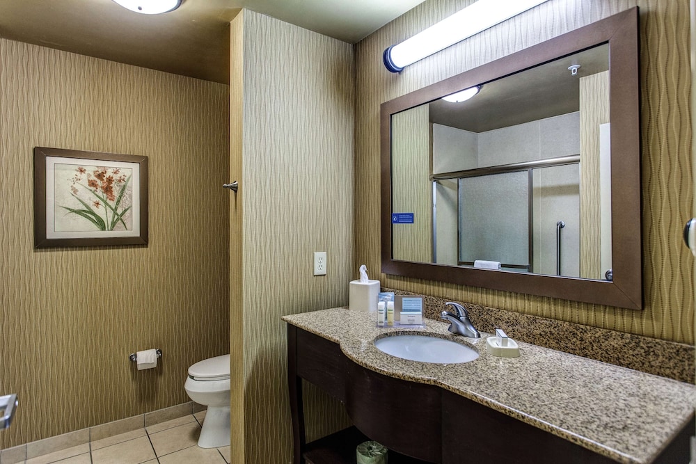 Hampton Inn Junction City Kansas 15/39